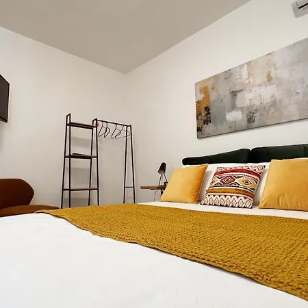 169home קטאניה